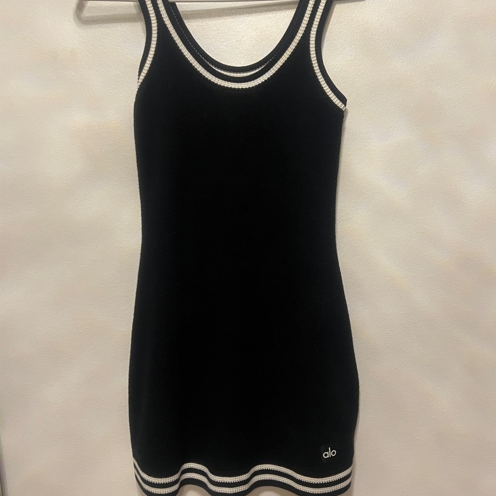 ALO Yoga Tennis Women's Black Knit Sweater Dress